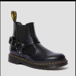 BRAND NEW DR MARTENS (SIZE 12)
